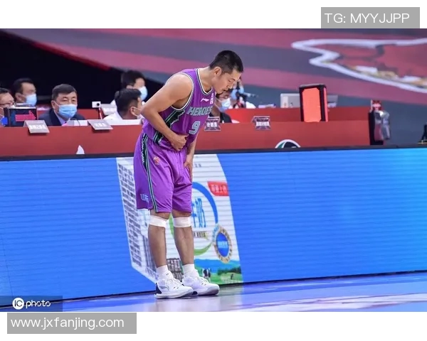 张庆鹏：从篮球场上的拼搏者到人生舞台的奋斗者的精彩转变与成长故事