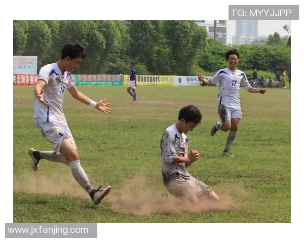 特拉凯球赛精彩对决贝尔展现绝佳球技引发观众热烈反响 特拉凯球赛精彩对决贝尔展现绝佳球技引发观众热烈反响